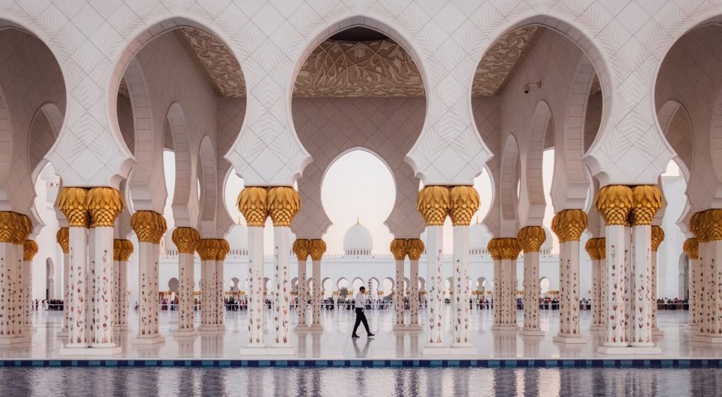 Recouvrement de créances international aux Emirats arabes unis 4 tcm debt collection UAE 1024x564 1